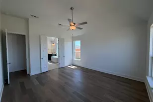 101 Uphill Dr, Liberty Hill, TX 78642 - Photo 12