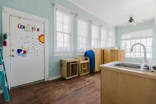 208 Farley St, Hutto, TX 78634 - Photo 18