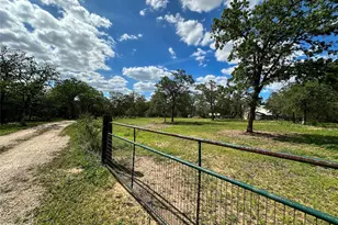 380 Woodlands Dr, Bastrop, TX 78602 - Photo 36