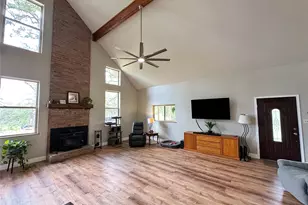 380 Woodlands Dr, Bastrop, TX 78602 - Photo 12