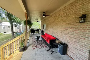 380 Woodlands Dr, Bastrop, TX 78602 - Photo 10