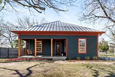 518 N Avenue F, Elgin, TX 78621 - Photo 1