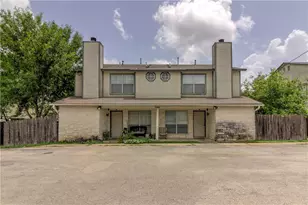 2211 Creekside Ln, Georgetown, TX 78626 - Photo 1