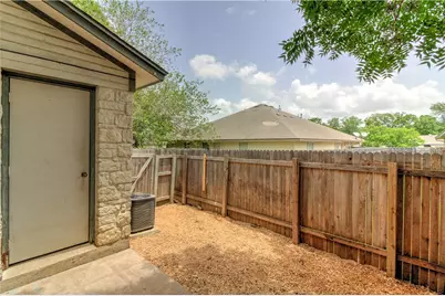 2211 Creekside Lane #D, Georgetown, TX 78626 - Photo 28