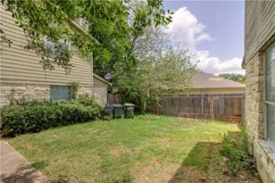 2211 Creekside Ln, Georgetown, TX 78626 - Photo 6