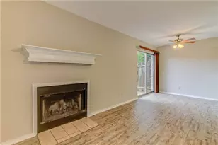 2211 Creekside Ln, Georgetown, TX 78626 - Photo 14