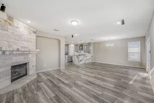 198 Danish Dr, Hutto, TX 78634 - Photo 4