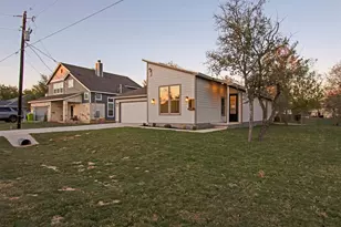 346 Nene Ln, Bastrop, TX 78602 - Photo 4