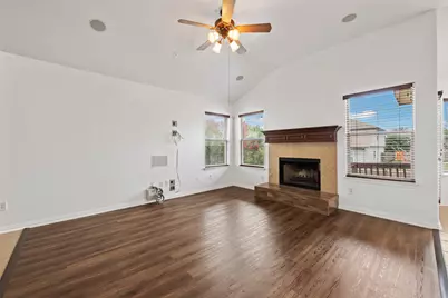 382 Bloomsbury Drive, Kyle, TX 78640 - Photo 8