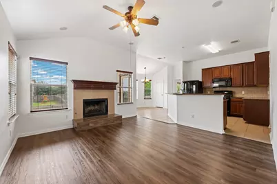 382 Bloomsbury Drive, Kyle, TX 78640 - Photo 6