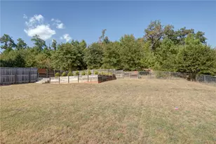 177 Mamalu Dr, Bastrop, TX 78602 - Photo 26
