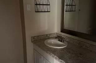 830 Ross Cir, Lockhart, TX 78644 - Photo 14