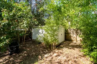 1909 Woodland Ave, Austin, TX 78741 - Photo 32