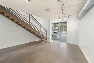 1601 E Cesar Chavez St, Austin, TX 78702 - Photo 1