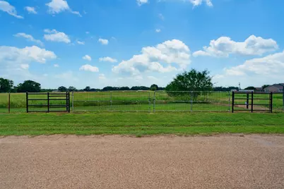 266 County Road 307, Rockdale, TX 76567 - Photo 32