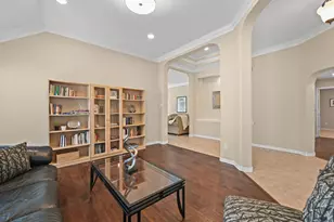 12909 Majestic Oaks Dr, Austin, TX 78732 - Photo 6