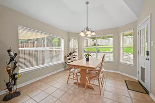 12909 Majestic Oaks Dr, Austin, TX 78732 - Photo 16