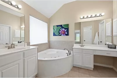 12909 Majestic Oaks Drive, Austin, TX 78732 - Photo 22