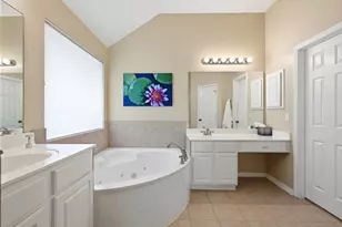 12909 Majestic Oaks Dr, Austin, TX 78732 - Photo 20
