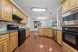 300 Brazos Dr, Georgetown, TX 78628 - Photo 16
