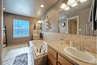 1265 E Independence Street, Giddings, TX 78942 - Photo 16