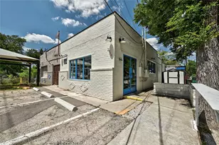 2702 Crest Ave, Austin, TX 78702 - Photo 32