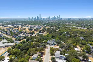 2702 Crest Ave, Austin, TX 78702 - Photo 30