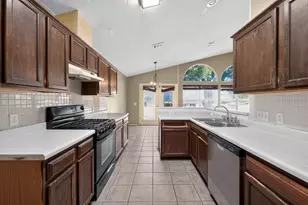 16803 Dorman Dr, Round Rock, TX 78681 - Photo 6