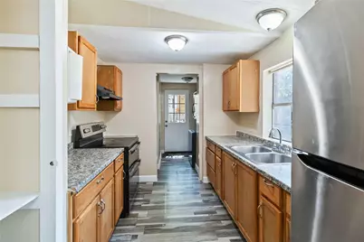 1002 Walter Street, Austin, TX 78702 - Photo 10