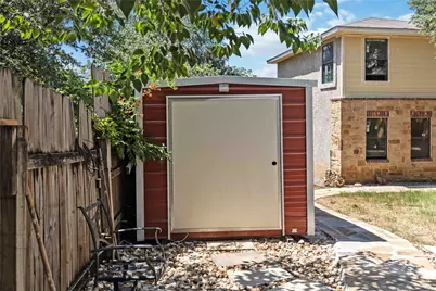 1002 Walter Street, Austin, TX 78702 - Photo 24
