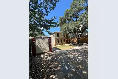 1002 Walter Street, Austin, TX 78702 - Photo 2