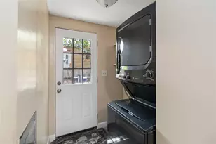 1002 Walter St, Austin, TX 78702 - Photo 14