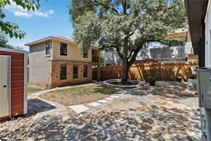 1002 Walter St, Austin, TX 78702 - Photo 26