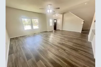302 Mossycup Drive, San Marcos, TX 78666 - Photo 4