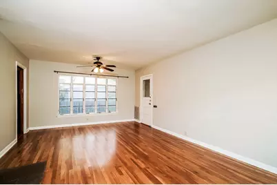 2910 Hampton Road, Austin, TX 78705 - Photo 4