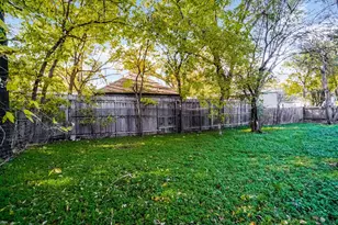 2910 Hampton Rd, Austin, TX 78705 - Photo 24