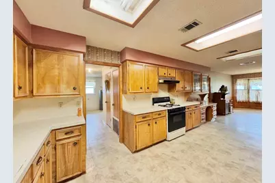 2410 N State Highway 95 N, Bastrop, TX 78602 - Photo 16