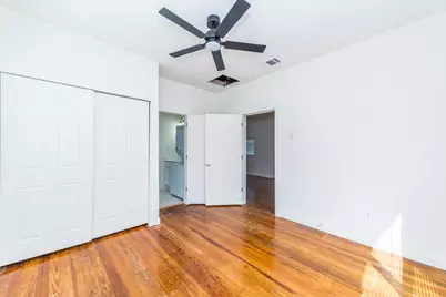 930 W Ridgewood Court, San Antonio, TX 78201 - Photo 24