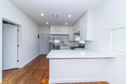 930 W Ridgewood Court, San Antonio, TX 78201 - Photo 8