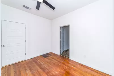 930 W Ridgewood Court, San Antonio, TX 78201 - Photo 14