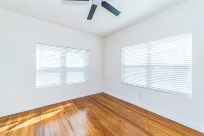 930 W Ridgewood Court, San Antonio, TX 78201 - Photo 22