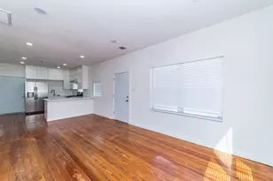 930 W Ridgewood Ct, San Antonio, TX 78201 - Photo 6