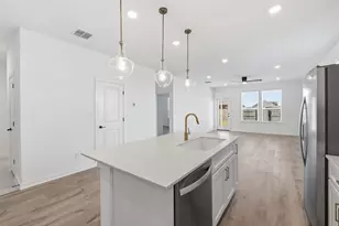 290 Begonia St, Buda, TX 78610 - Photo 8