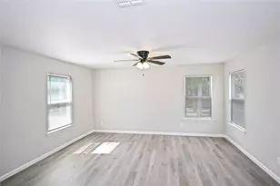 438 Forshage Blvd Blvd, Seguin, TX 78155 - Photo 24