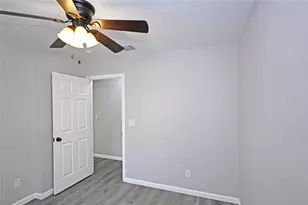 438 Forshage Blvd Blvd, Seguin, TX 78155 - Photo 16