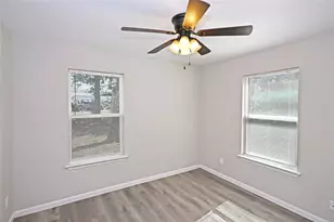 438 Forshage Blvd Blvd, Seguin, TX 78155 - Photo 20