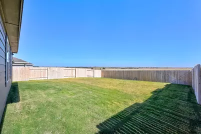 140 Honey Bee Road, Jarrell, TX 76537 - Photo 32