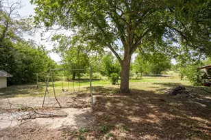 700 W Goforth Rd, Buda, TX 78610 - Photo 18