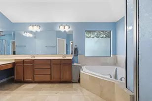 104 Cowal Dr N, Briarcliff, TX 78669 - Photo 16