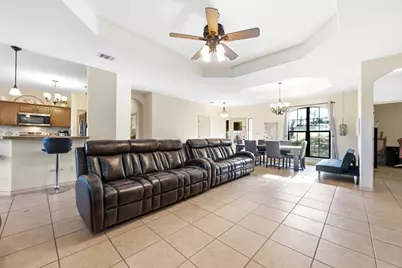 104 Cowal Drive N, Briarcliff, TX 78669 - Photo 8